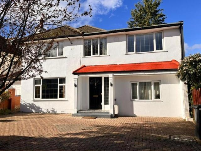 The Richmond Retreat New Malden Exterior foto
